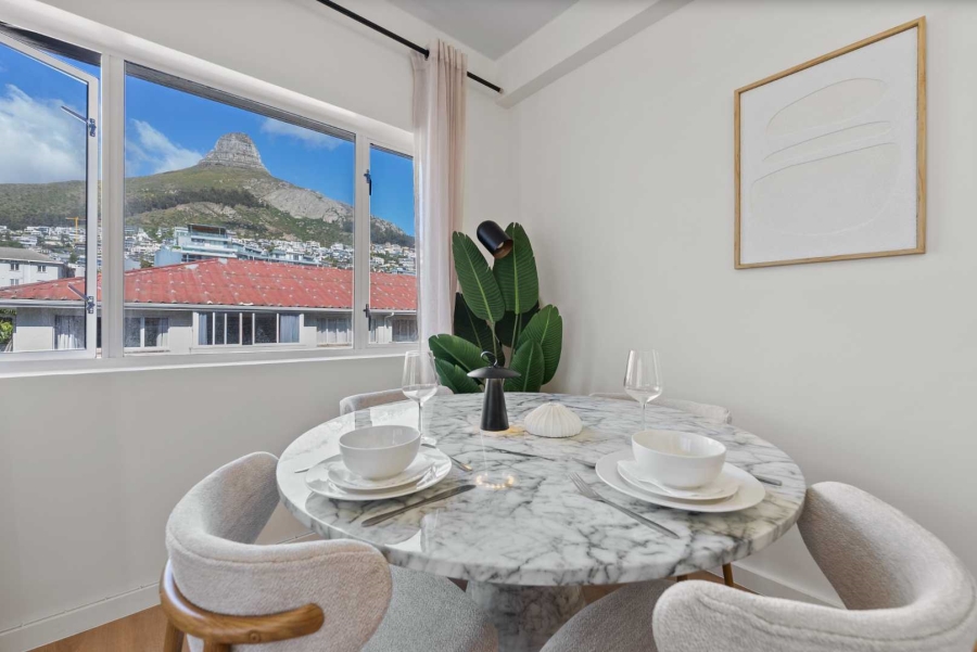 2 Bedroom Property for Sale in Sea Point Western Cape